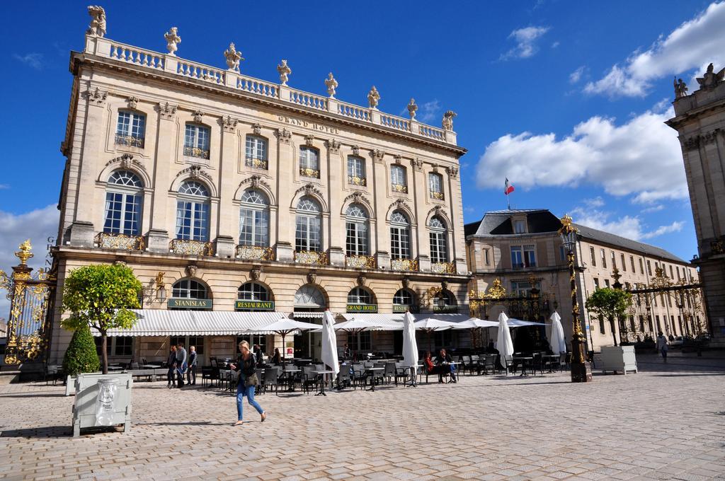 Grand Hotel De La Reine - Place Stanislas Нанси Екстериор снимка